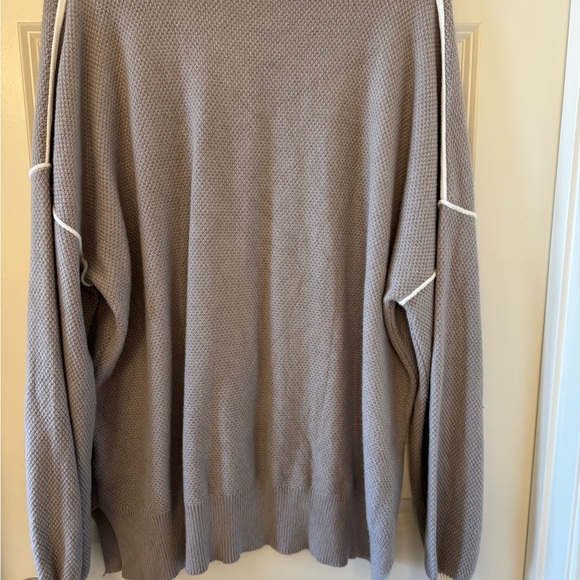 Gray Oversized Crewneck Sweater - Picture 3 of 8